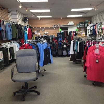 canada golf clearance warehouse.